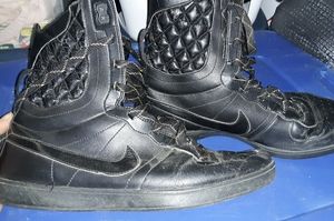 Womens Nike Legend high top- black and gold